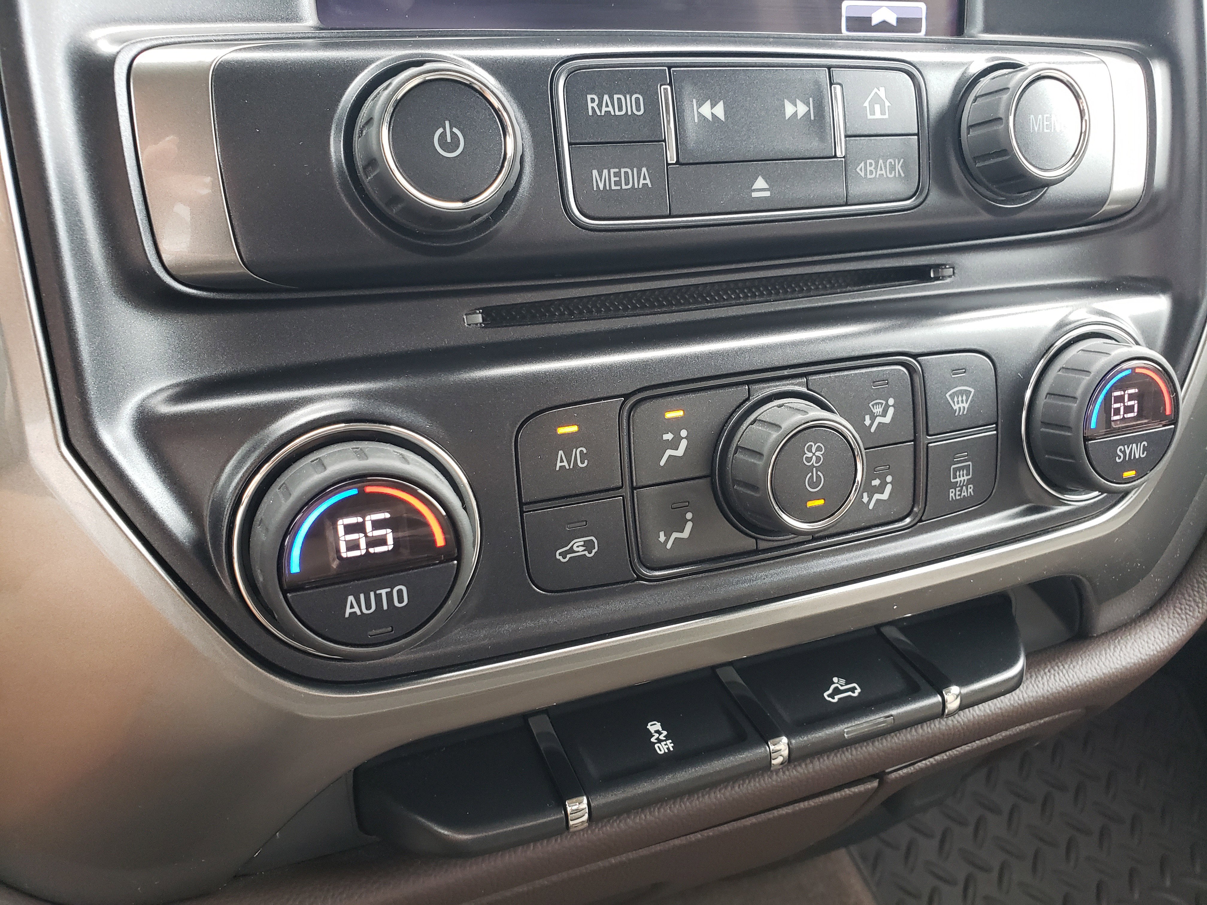 Used 2017 Chevrolet Silverado 1500 LT w/ All Star Edition RWD image 18