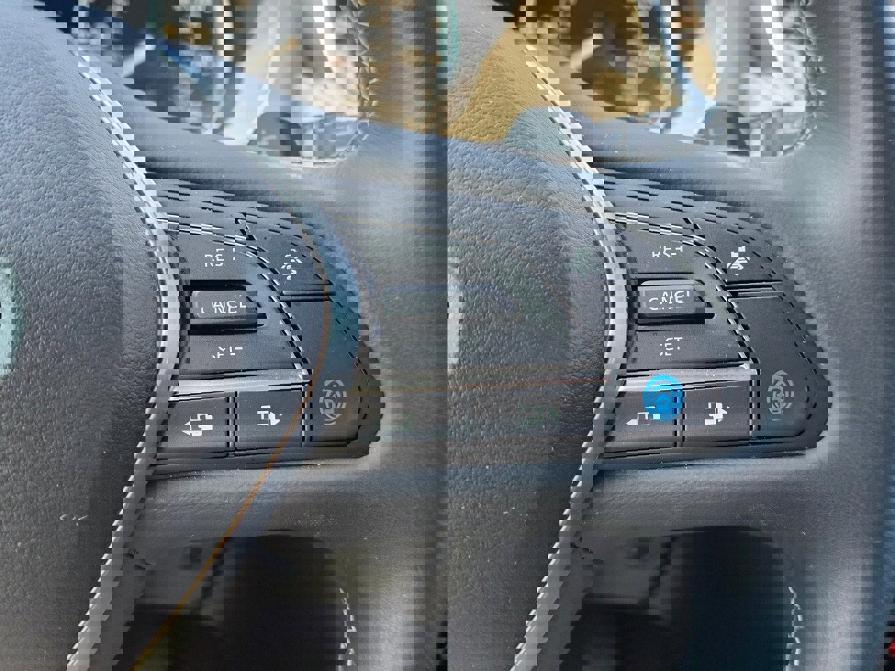 Used 2025 INFINITI QX55 Luxe w/ Cargo Package image 28