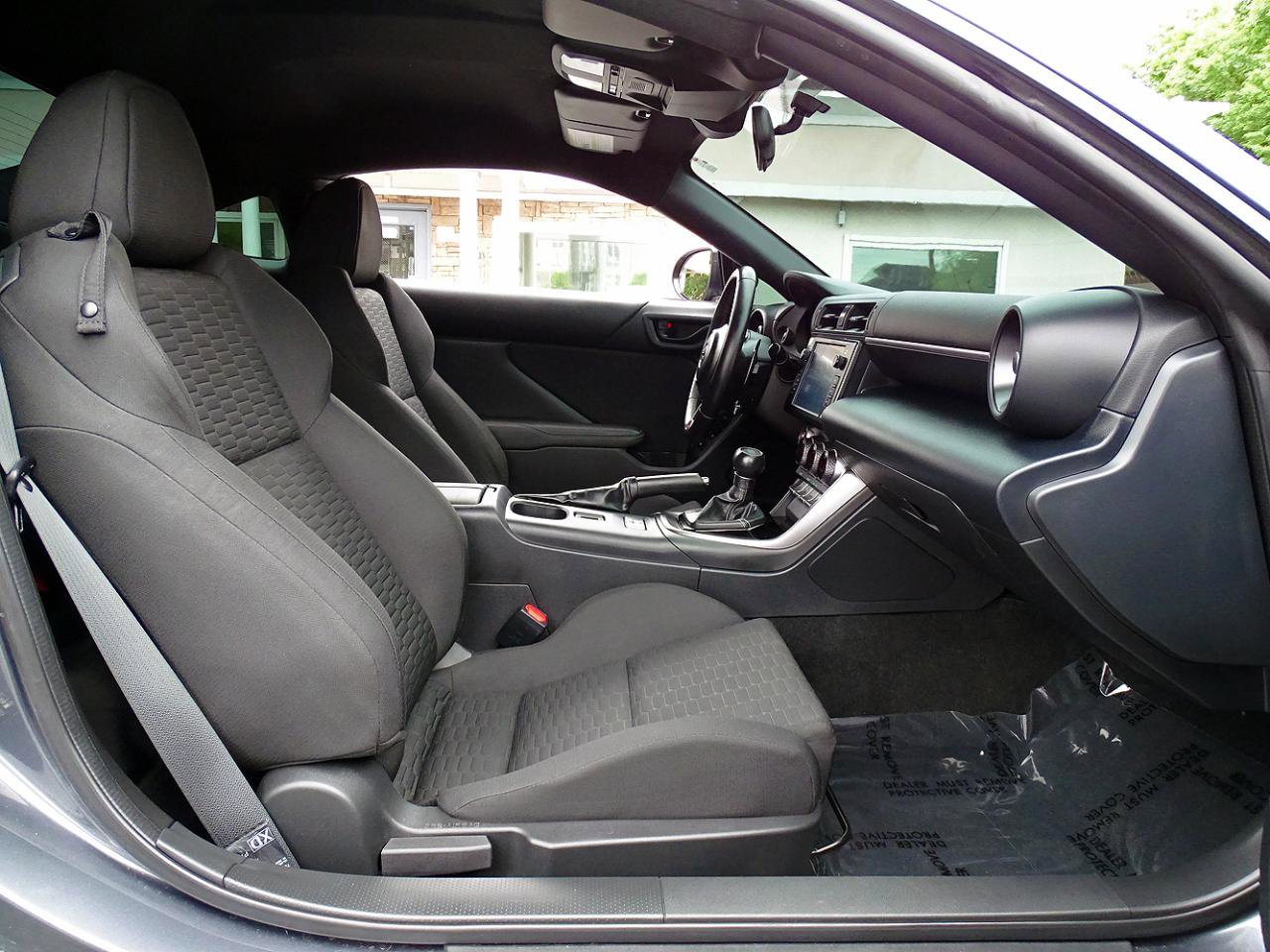 Used 2022 Toyota GR86 w/ ALL Weather Mat Package (TMS) RWD image 39