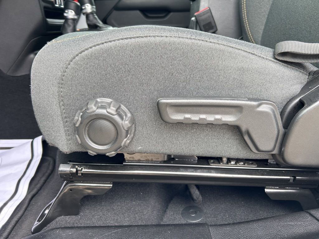 Used 2025 Jeep Wrangler Unlimited Sahara image 13