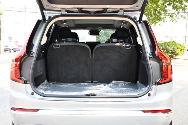 New 2026 Volvo XC90 B6 Plus w/ Protection Package Premier AWD/4WD image 28