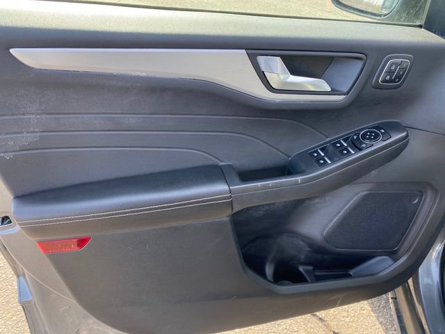Used 2023 Ford Escape Platinum AWD/4WD image 16