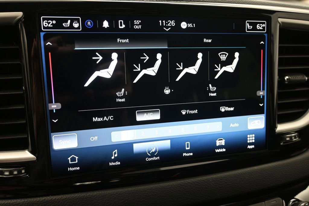 Used 2023 Chrysler Pacifica Touring-L FWD image 19