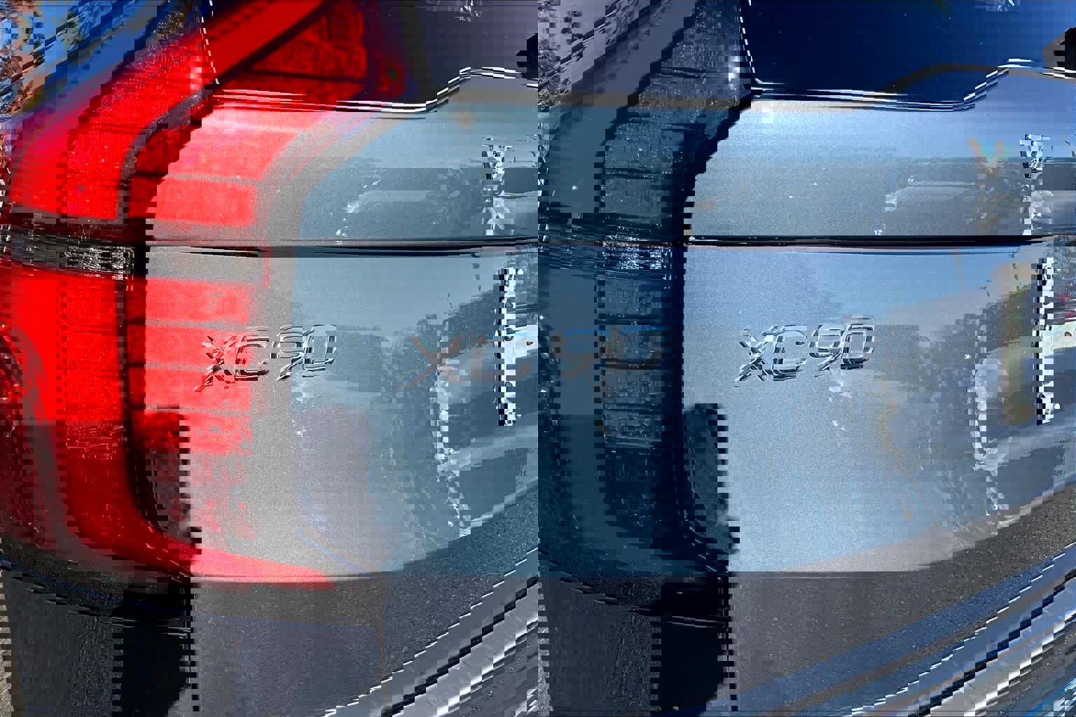 New 2026 Volvo XC90 B6 Plus w/ Protection Package Premier image 6