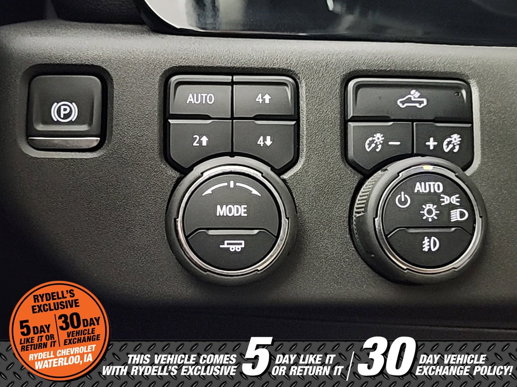 Used 2025 Chevrolet Silverado 1500 LT Trail Boss w/ Convenience Package II image 35