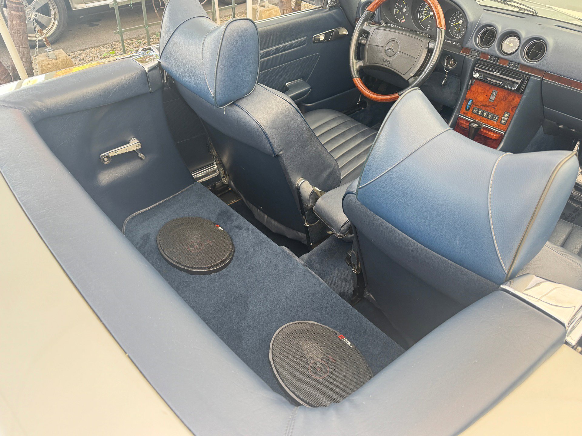 Used 1986 Mercedes-Benz 560 SL image 29