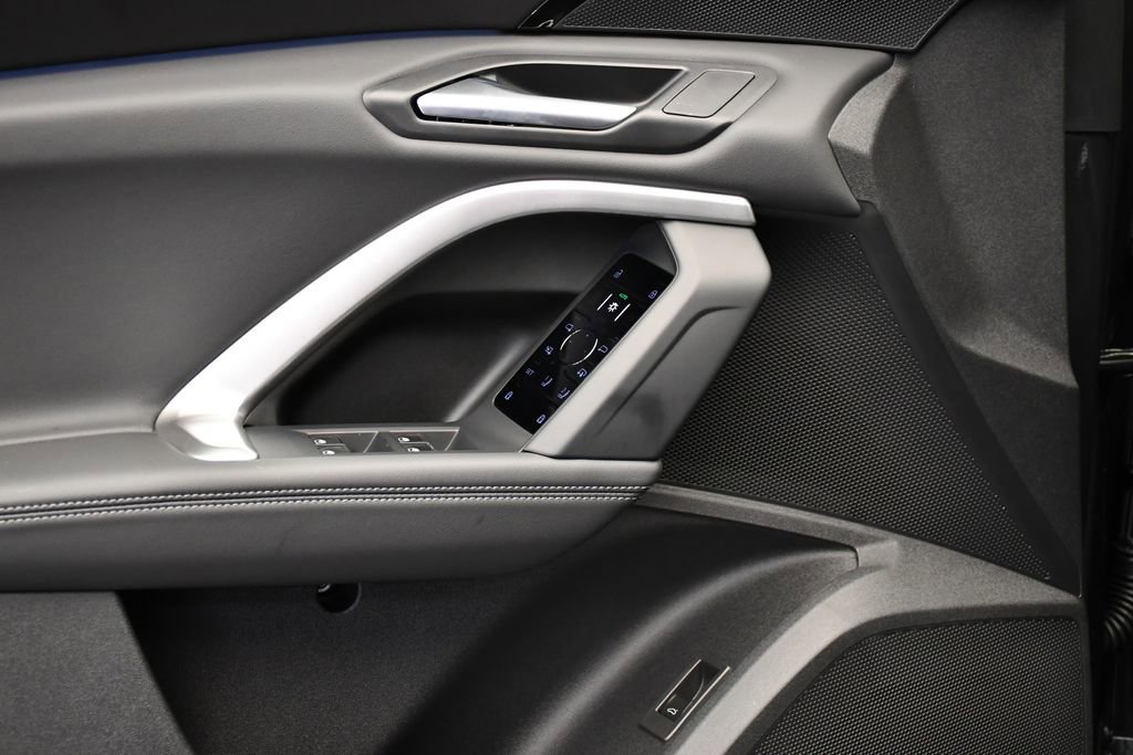 Certified 2025 Audi Q5 Premium w/ Convenience Package AWD/4WD image 31