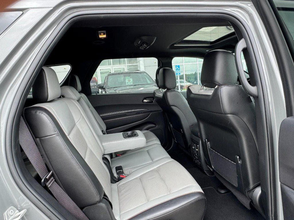 Used 2024 Dodge Durango GT AWD/4WD image 13