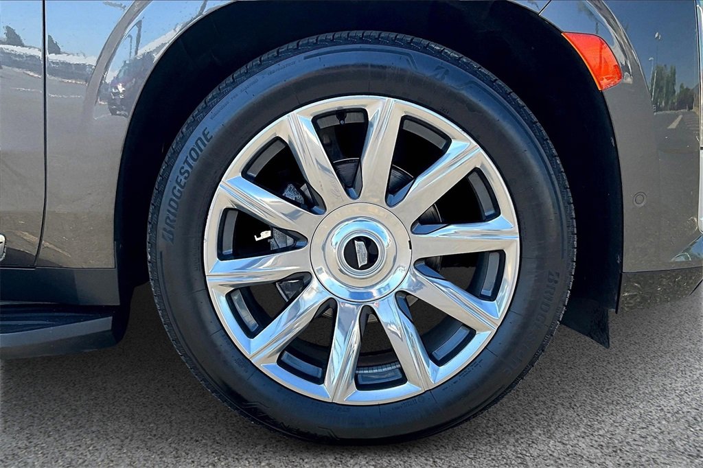 Used 2021 Cadillac Escalade Premium Luxury Platinum w/ Heavy-Duty Trailer Package image 9