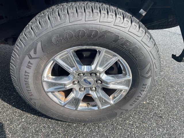 Used 2016 Ford F150 XLT w/ Equipment Group 301A Mid AWD/4WD image 11