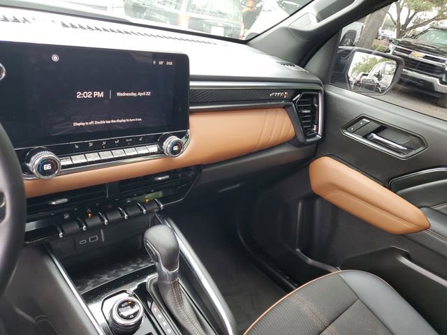 Used 2025 GMC Canyon AT4 w/ Nightfall Edition AWD/4WD image 26