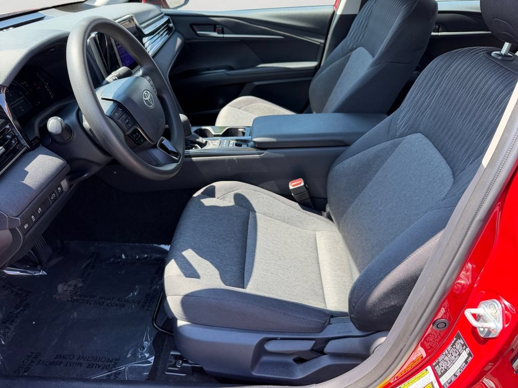 Used 2025 Toyota Camry LE FWD image 24