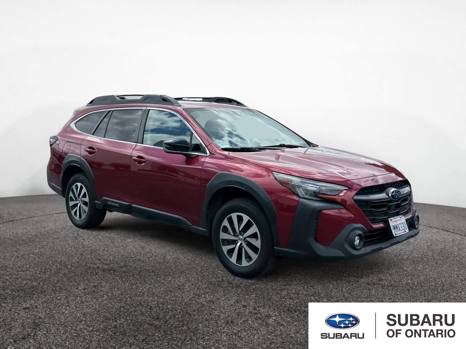 Used 2024 Subaru Outback Premium AWD/4WD image 3
