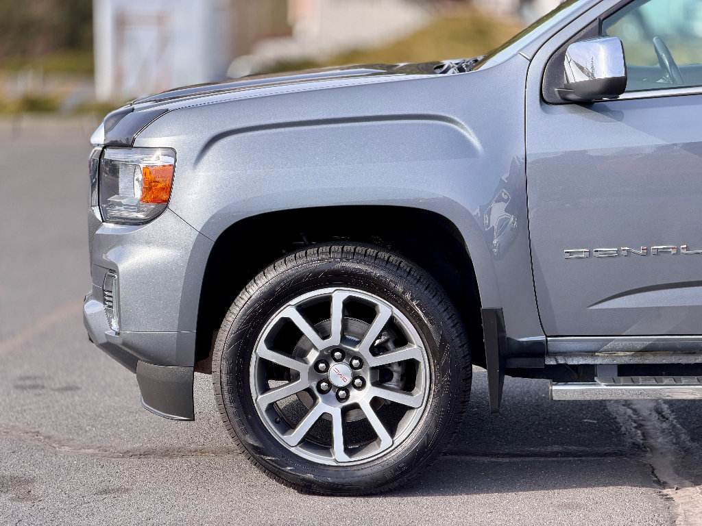Used 2021 GMC Canyon Denali AWD/4WD image 16