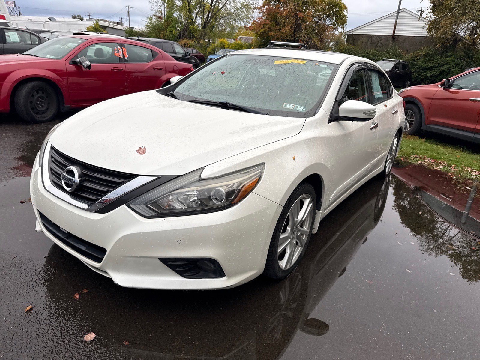 Used 2016 Nissan Altima 3.5 SL w/ 3.5 Technology Package FWD image 2