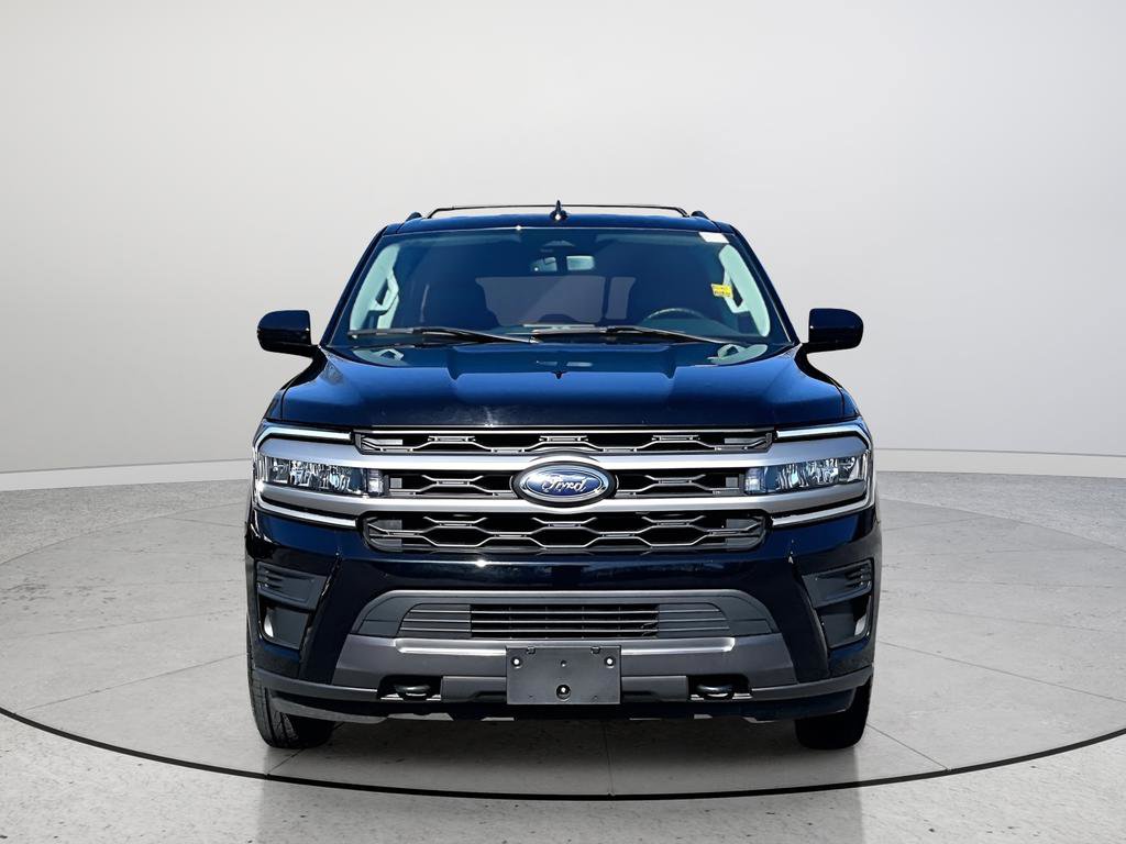 Used 2023 Ford Expedition Max XLT image 5