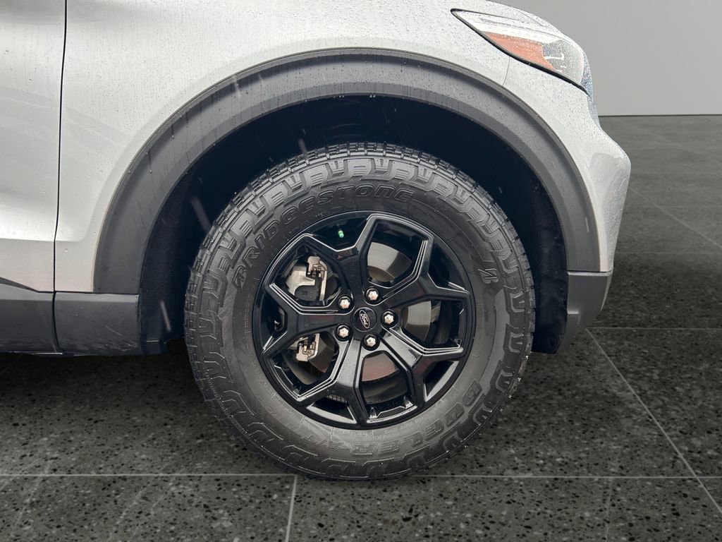 Used 2023 Ford Explorer Timberline w/ Timberline Technology Package image 9