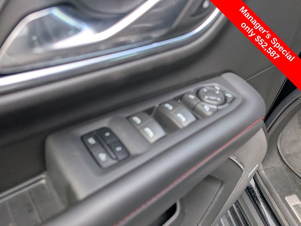 Used 2023 Chevrolet Suburban RST w/ Luxury Package AWD/4WD image 18