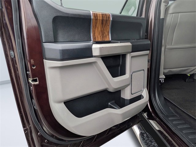 Used 2019 Ford F150 Lariat image 14