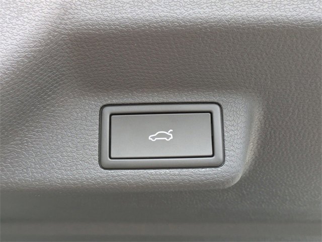 New 2025 Volkswagen ID. Buzz Pro S Plus image 14