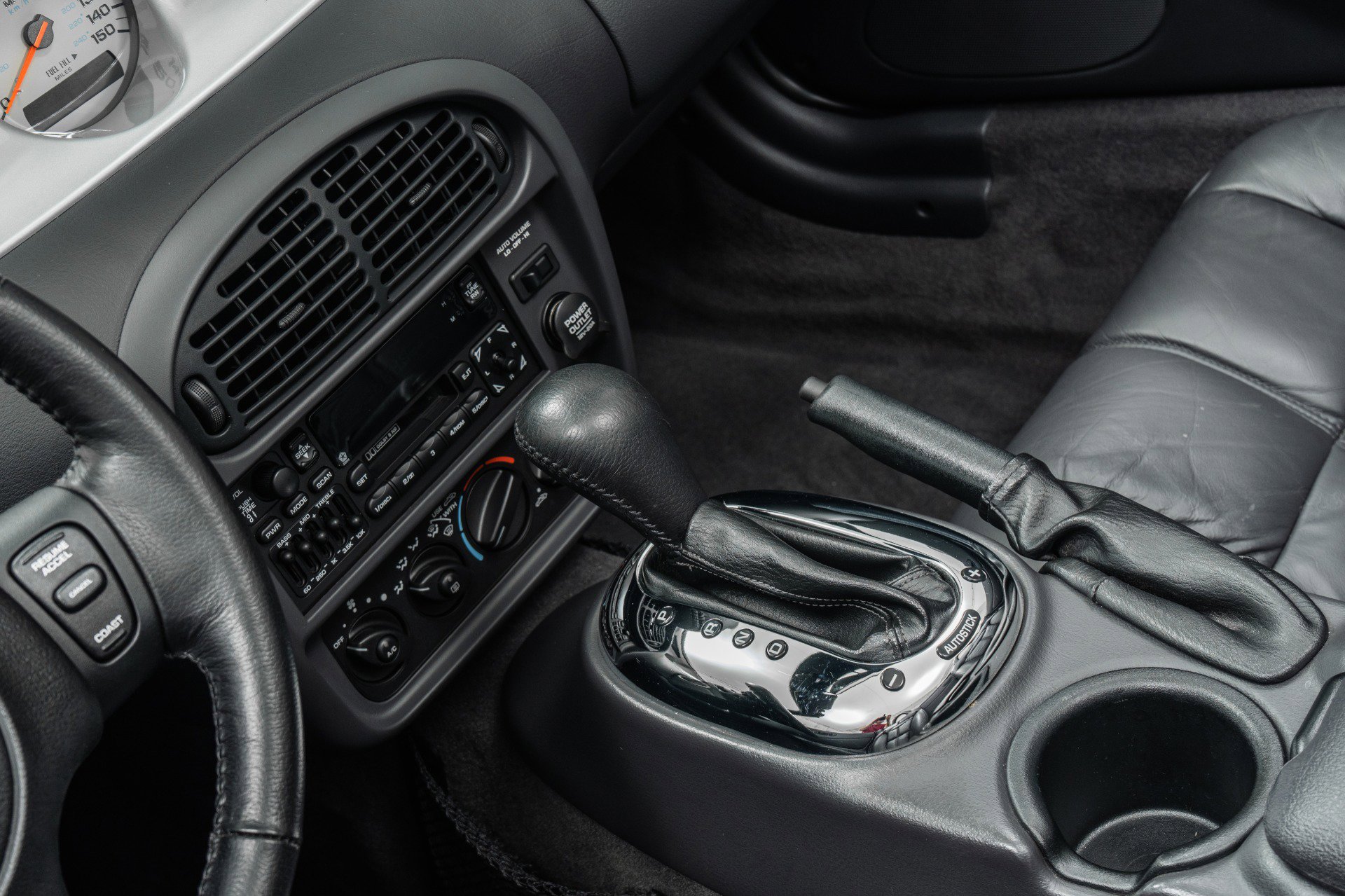 Used 2000 Plymouth Prowler image 26