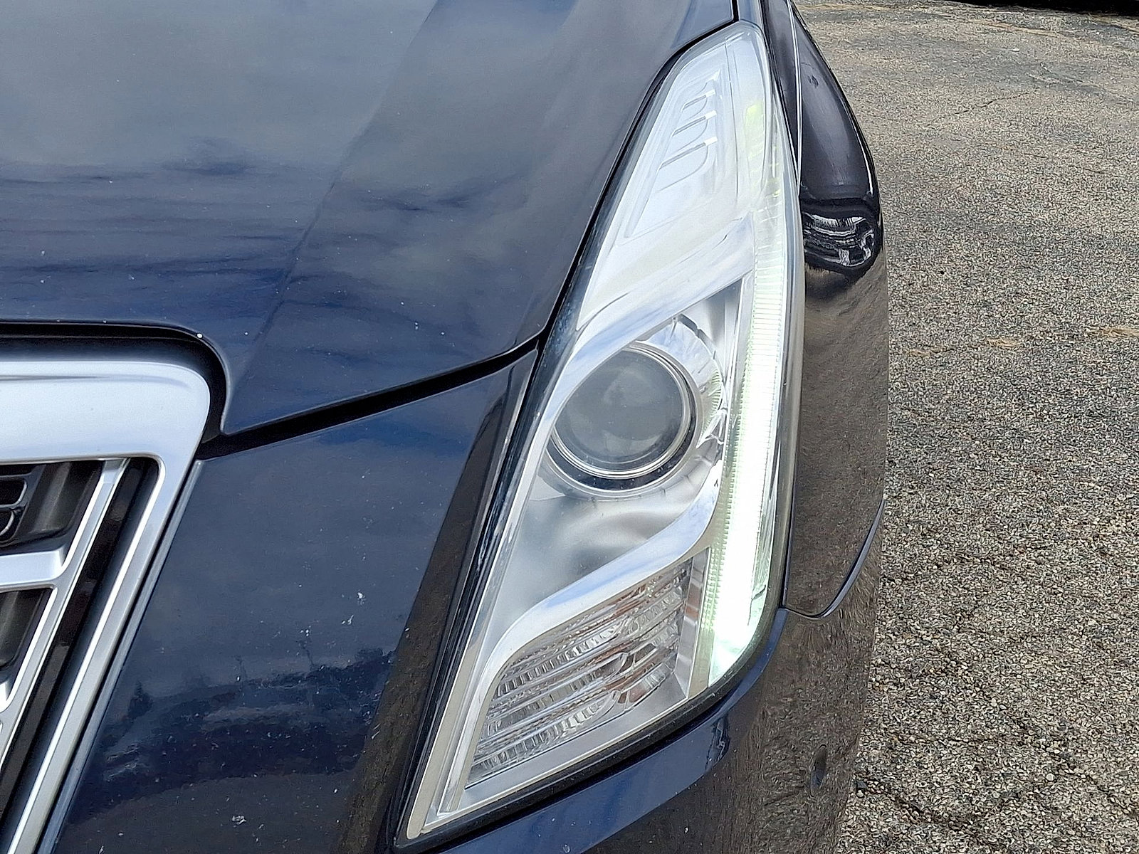 Used 2015 Cadillac XTS Luxury w/ Driver Awareness Package FWD image 27