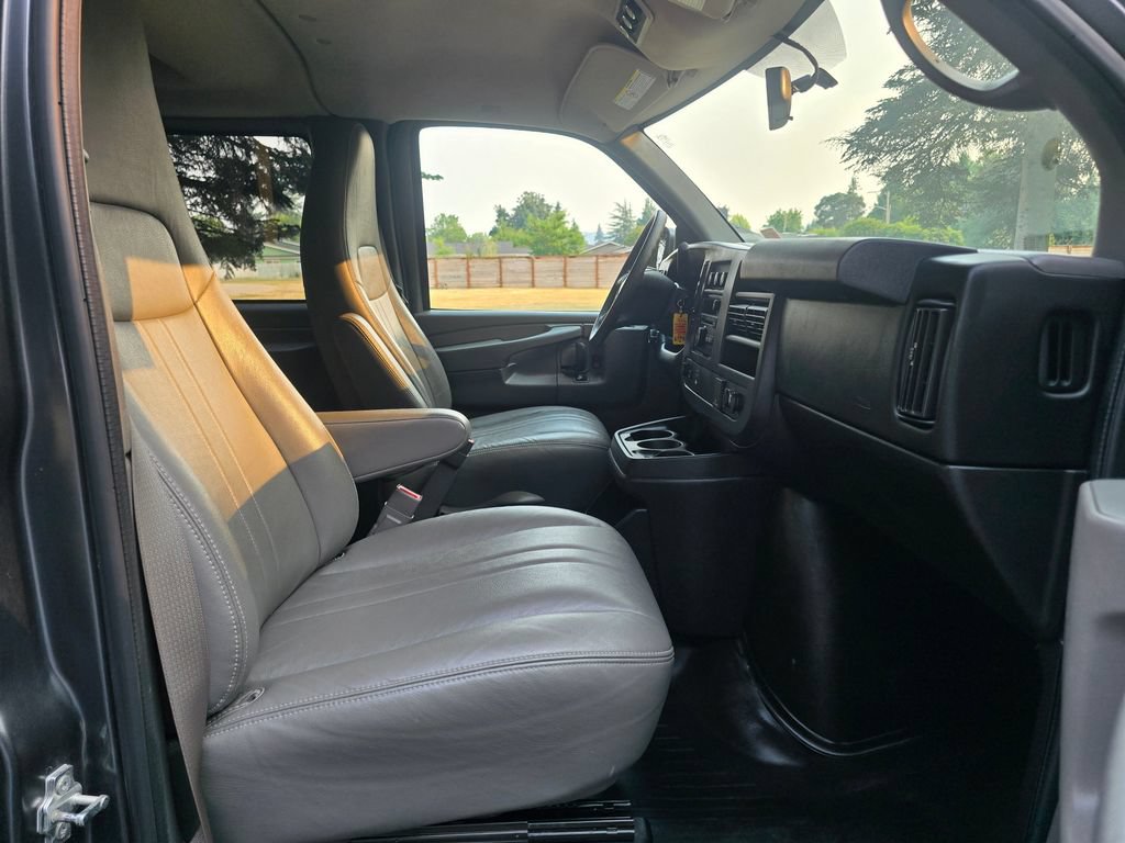 Used 2015 Chevrolet Express 2500 LS RWD image 13