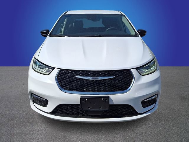 Used 2024 Chrysler Pacifica Limited image 7