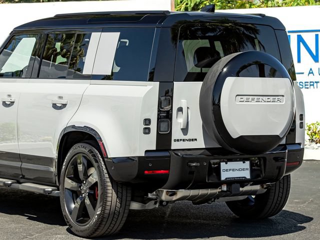 New 2026 Land Rover Defender 110 X AWD/4WD image 10