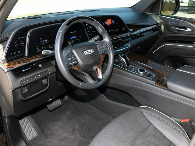 Used 2023 Cadillac Escalade ESV Premium Luxury image 25