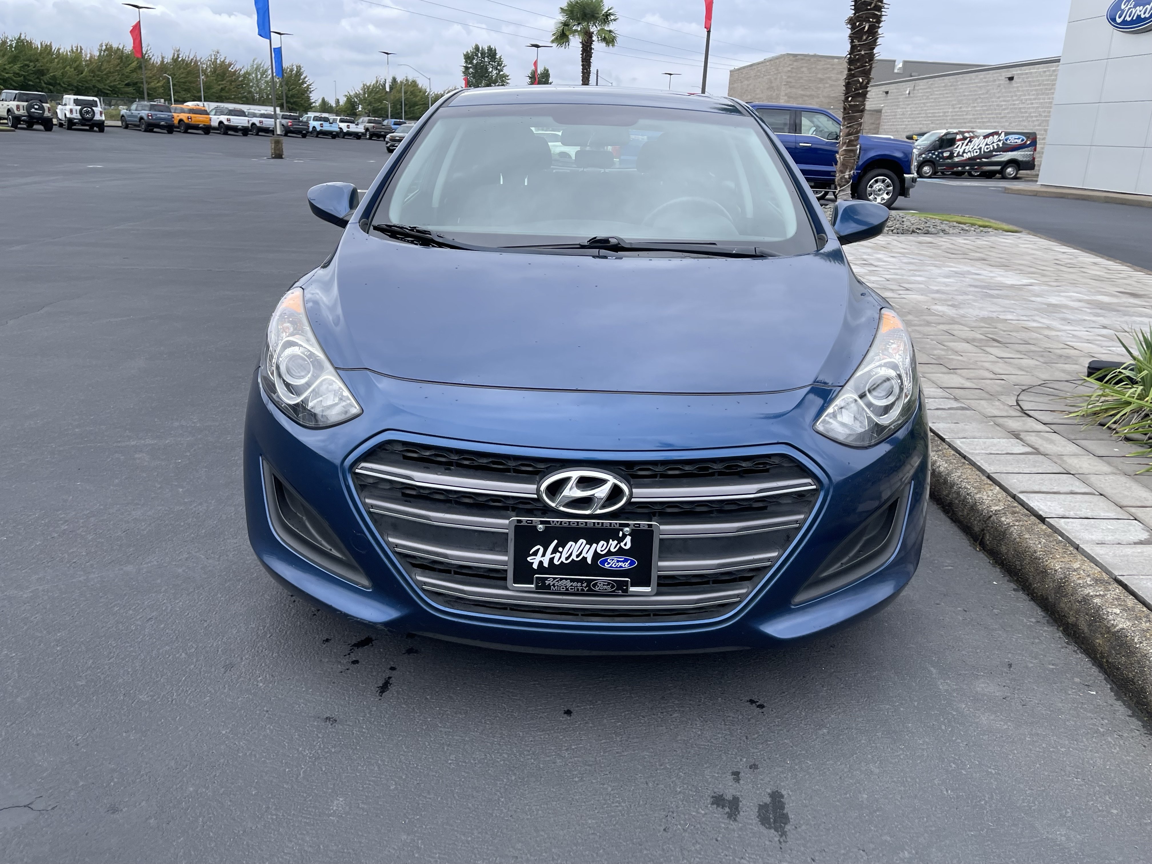 Used 2016 Hyundai Elantra GT FWD image 6