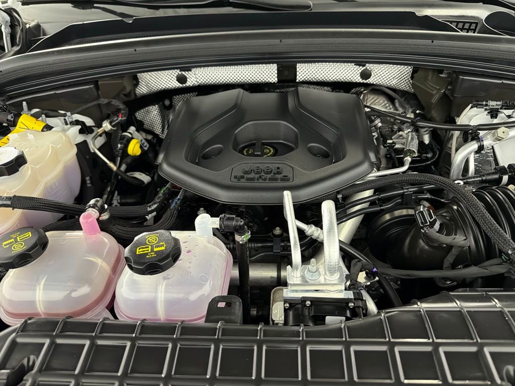 Certified 2022 Jeep Grand Cherokee Limited 4xe image 36