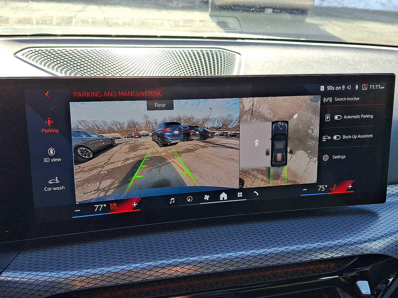 Used 2025 BMW 330i xDrive Sedan w/ M Sport Package image 19