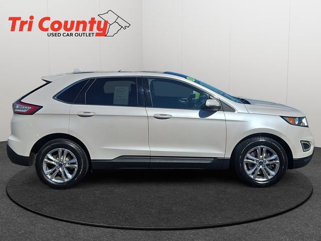 Used 2016 Ford Edge SEL w/ Equipment Group 201A AWD/4WD image 9