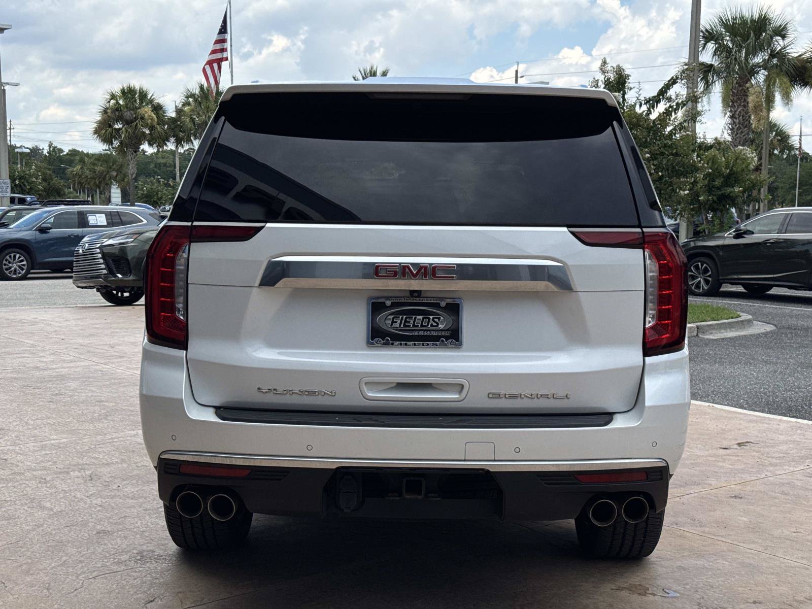 Used 2023 GMC Yukon XL Denali w/ Max Trailering Package AWD/4WD image 4