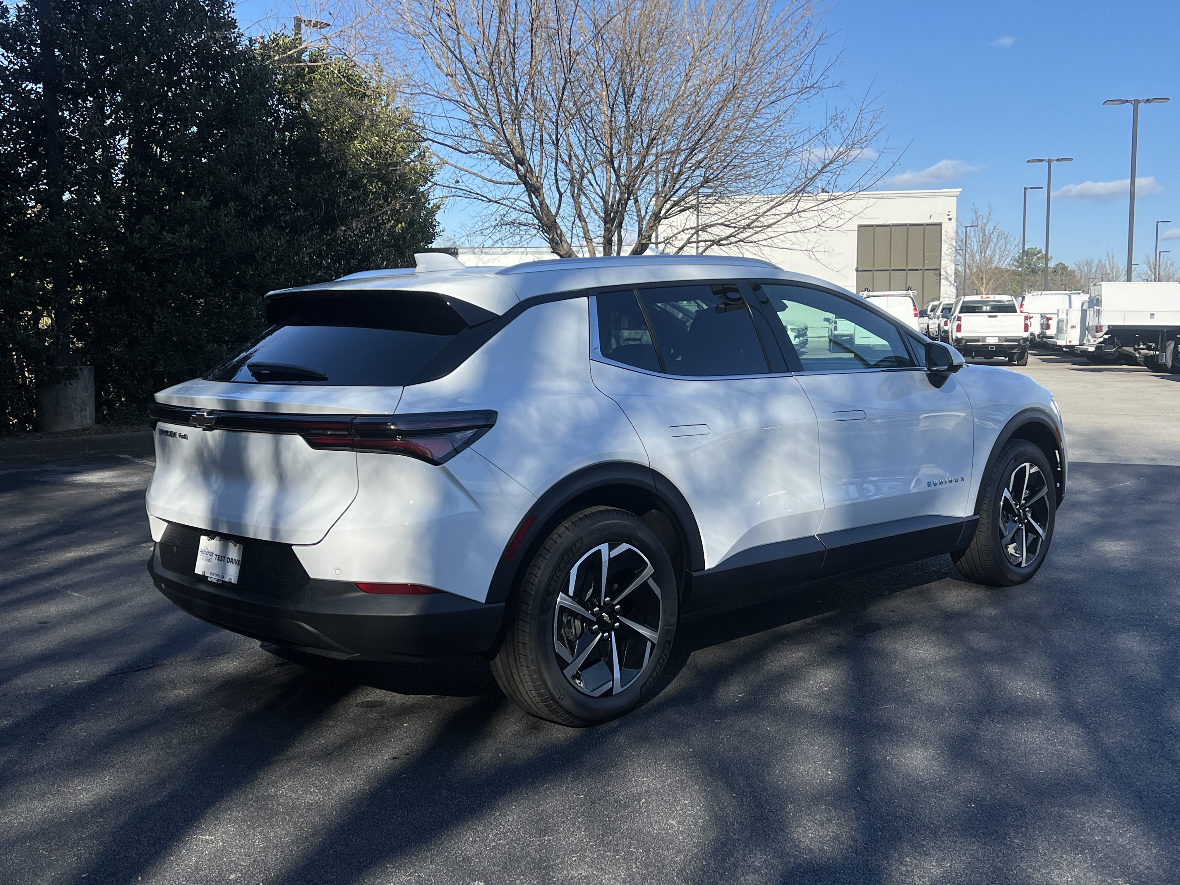New 2026 Chevrolet Equinox EV LT AWD/4WD image 9