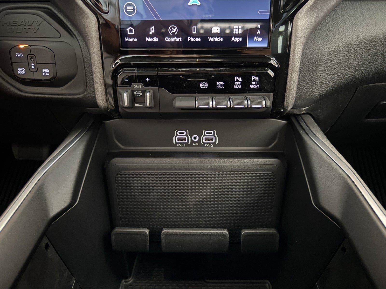 New 2027 RAM 3500 Big Horn AWD/4WD image 16