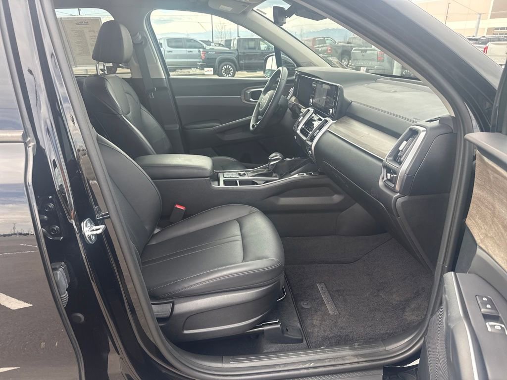 Used 2023 Kia Sorento S AWD/4WD image 31