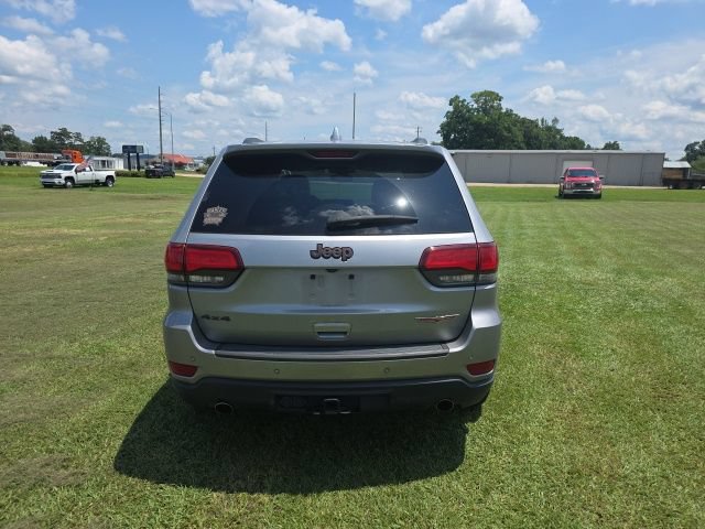 Used 2017 Jeep Grand Cherokee Trailhawk AWD/4WD image 6
