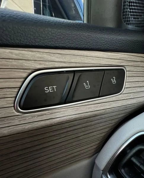 Used 2021 Hyundai Palisade Limited image 43