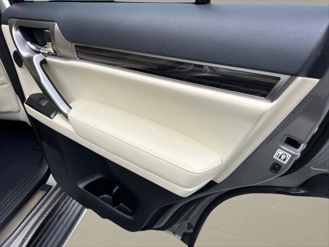 Certified 2023 Lexus GX 460 Luxury w/ Accessory Package image 17