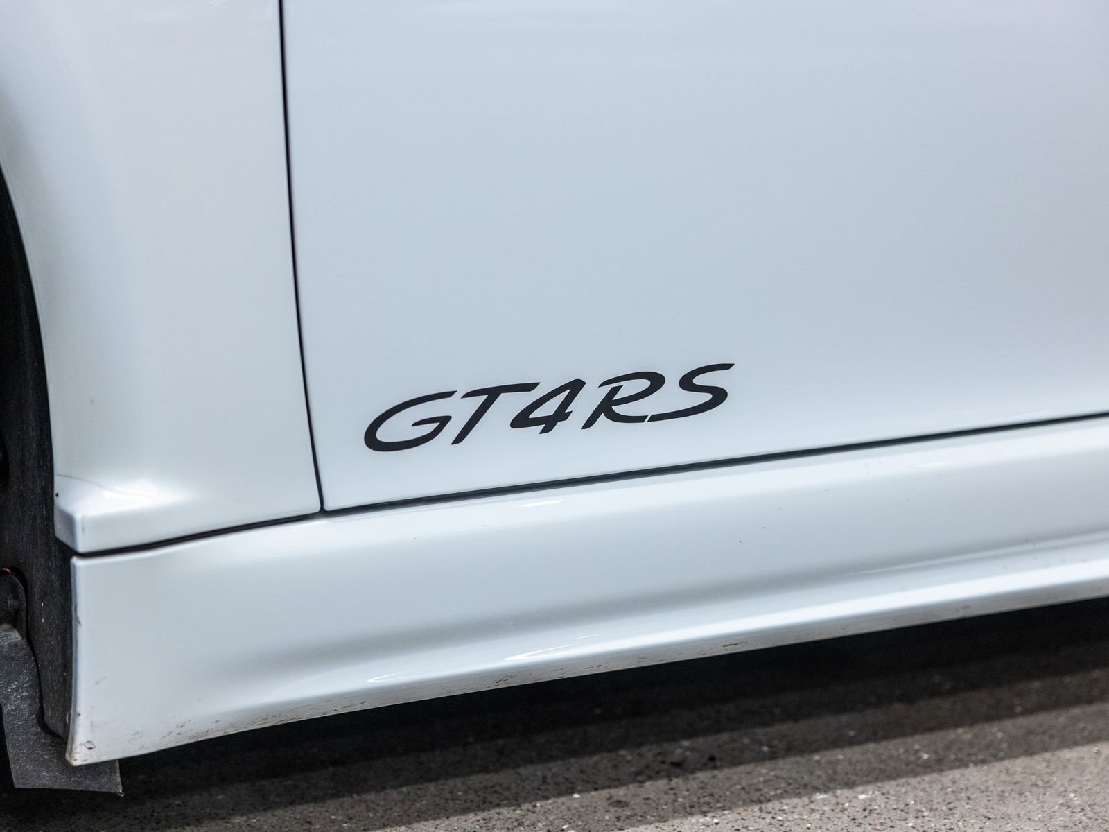 Certified 2025 Porsche 718 Cayman GT4 RS RWD image 23