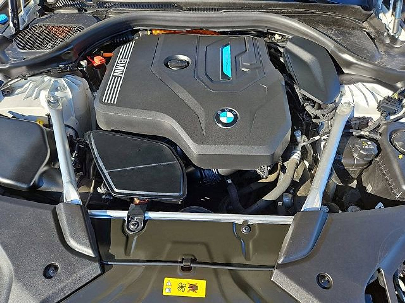 Used 2023 BMW 530e xDrive image 28