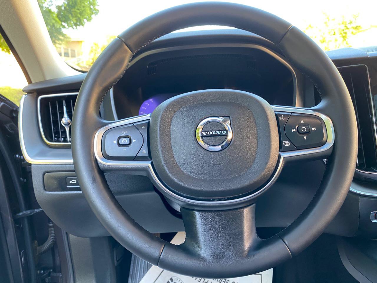 Used 2024 Volvo XC60 B5 Core AWD/4WD image 61