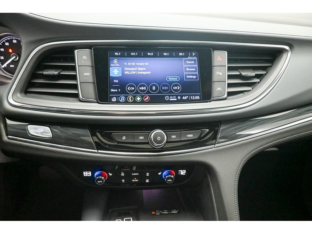 Used 2024 Buick Enclave Essence w/ Experience Buick Package image 15
