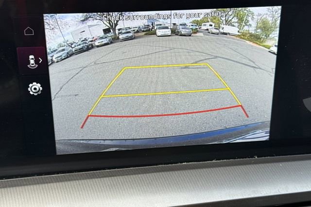 Used 2024 Kia Telluride LX image 28