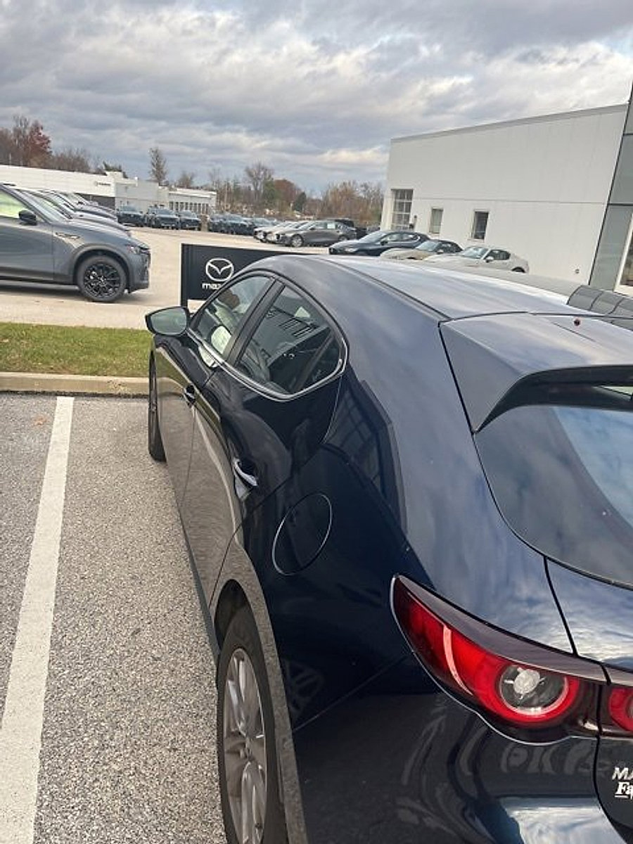 Used 2022 MAZDA MAZDA3 s image 6