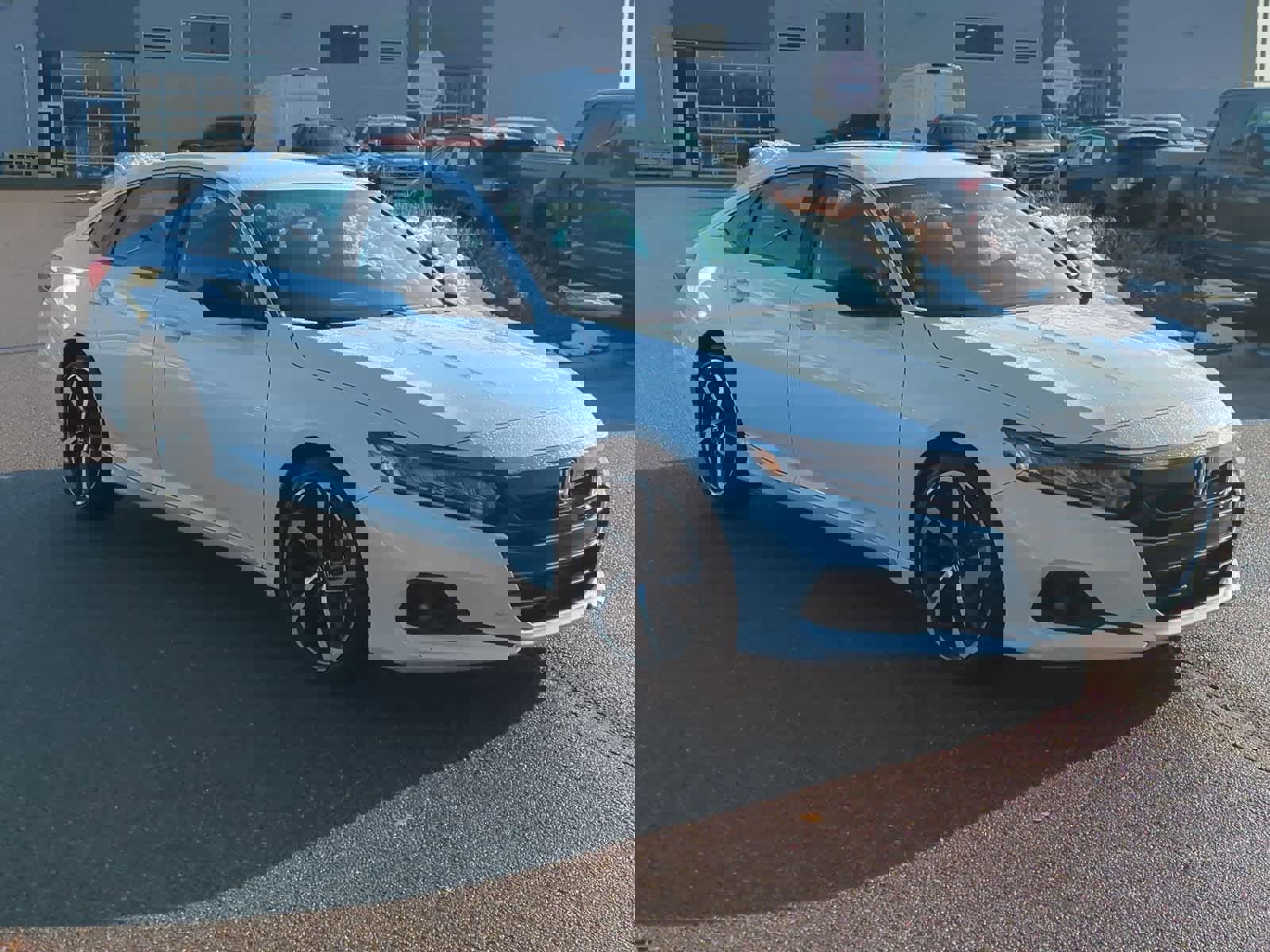 Used 2022 Honda Accord Sport image 2