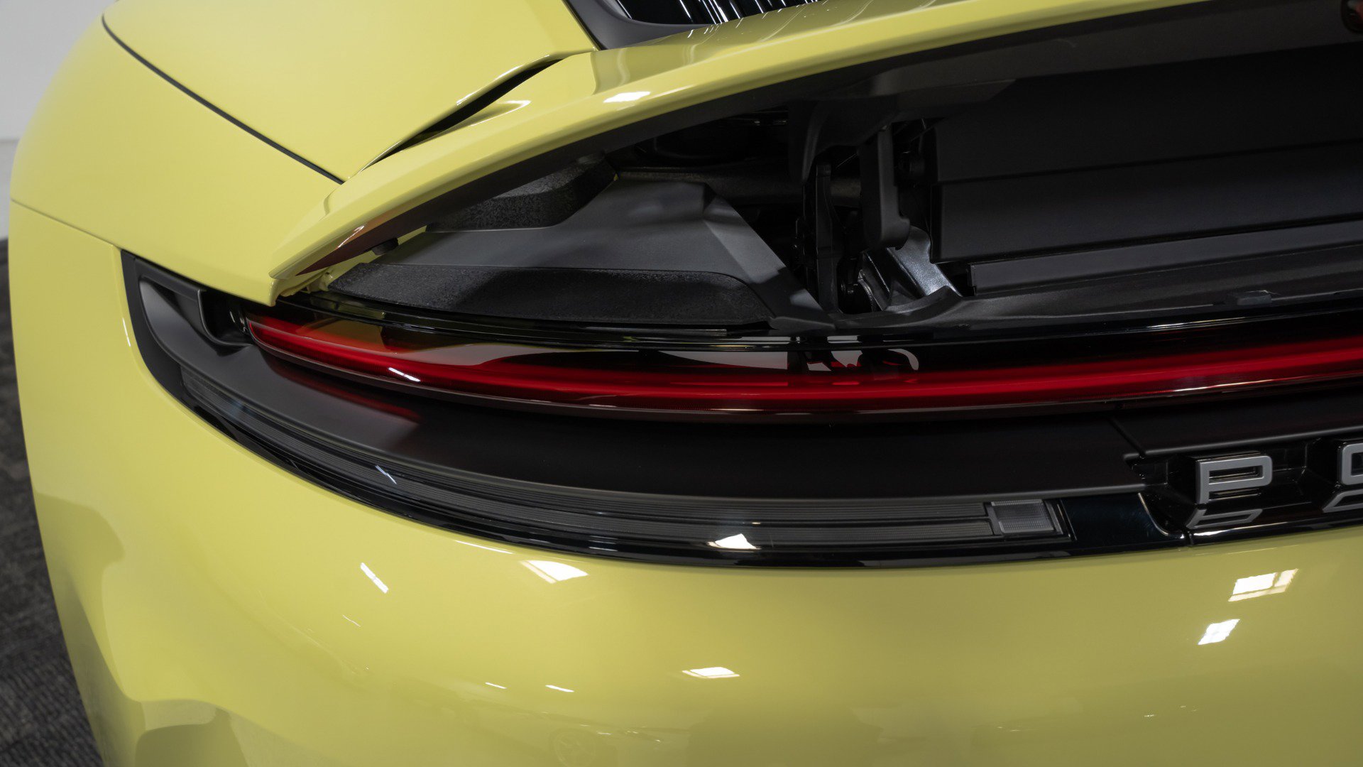 Used 2025 Porsche 911 Carrera image 33