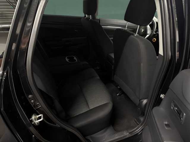 Used 2022 Mitsubishi Outlander Sport ES FWD image 13